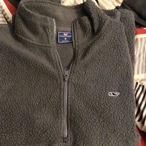 Vineyard Vines Medium pullover